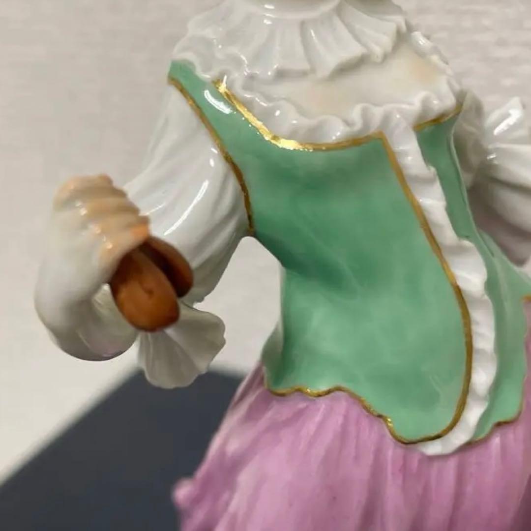 ＊ケンドラー＊コロンビーヌ＊高さ１４cm・左手の一部に綺麗な修復あり・マイセン・