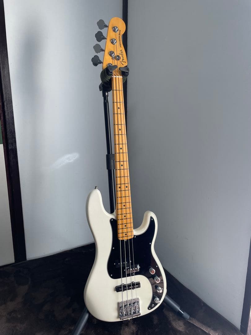 【美品】Fender American Ultra Precision Bass