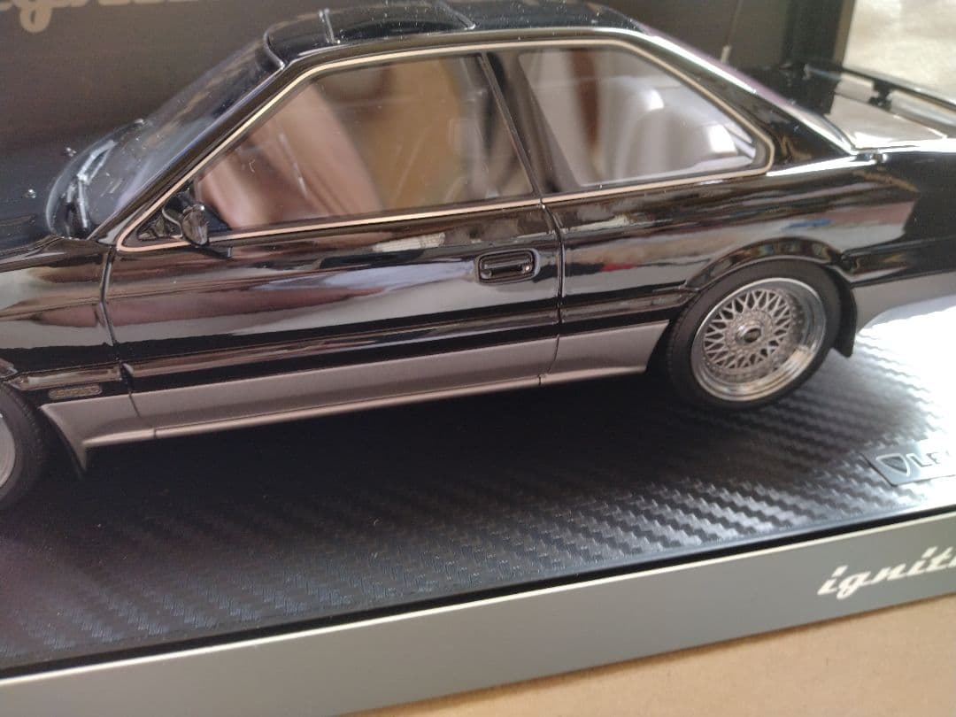 Junichi　1/18レパード　F31　アルティマ　ブラックツートン