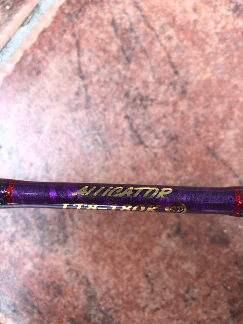 ALLIGATOR LT8-180K ライトロッド中古　トリガー付き