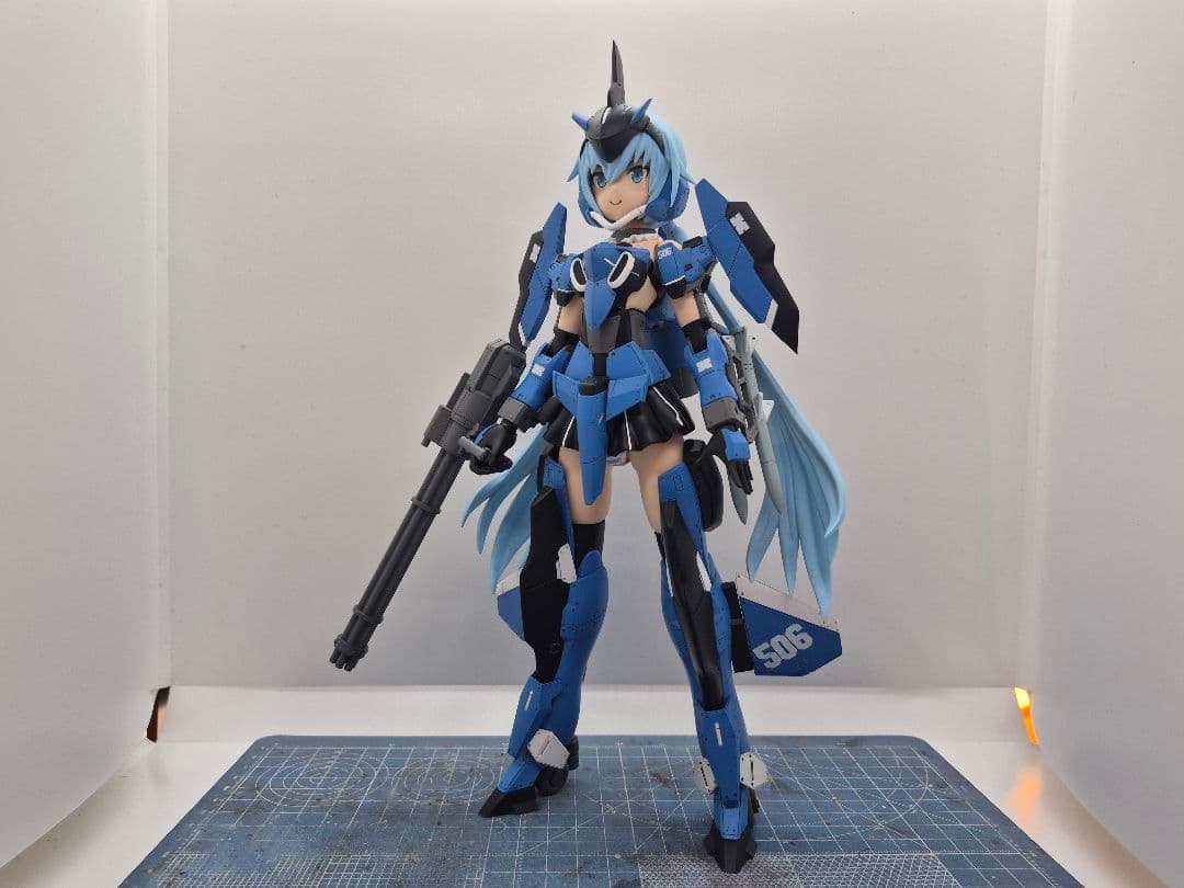 フレームアームズガール　スティレット　グランデスケール　塗装済み