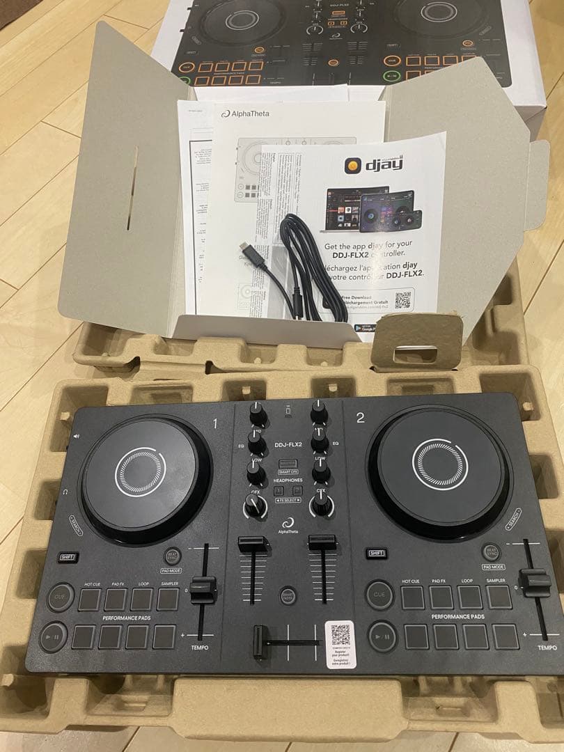 DDJ-FLX2 美品　FLX4ガイドブック付き　昨年末12月購入