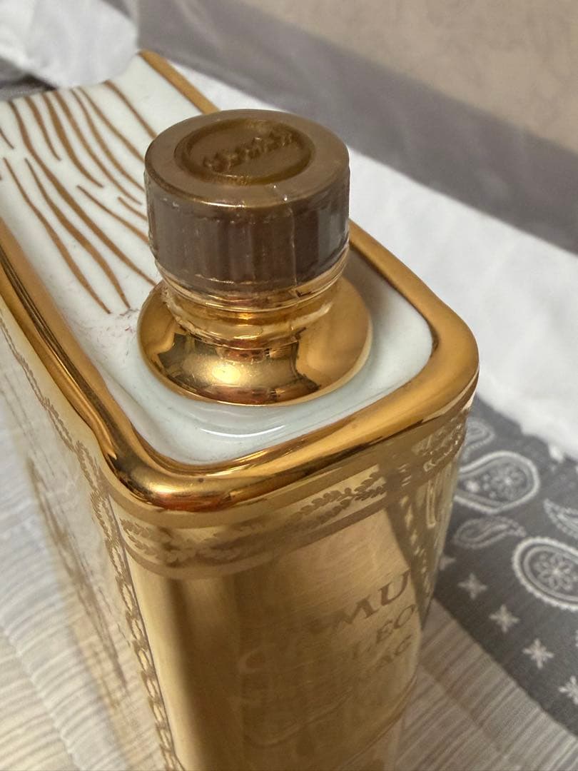 【未開栓】カミュ ナポレオンブック ゴールド 700ml 替栓付き＆ミニブック付