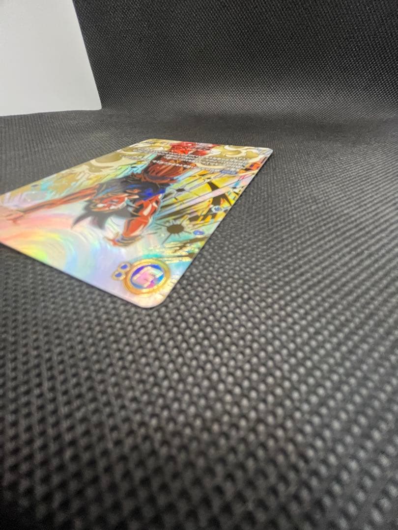 アルティメットバトル　悟空　マグネット式カードホルダー付き③