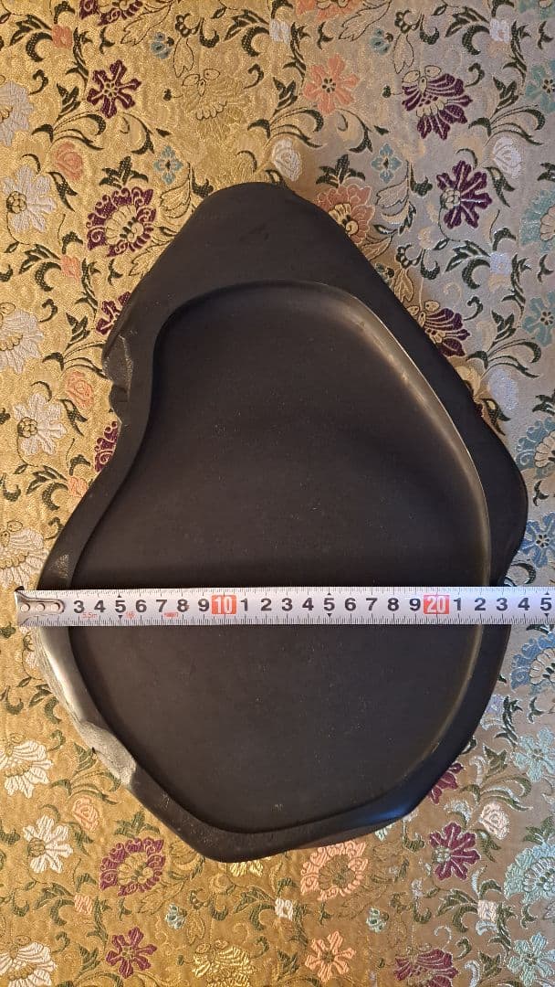 【雨畑真石】大型(30cm超)硯　秀峰作