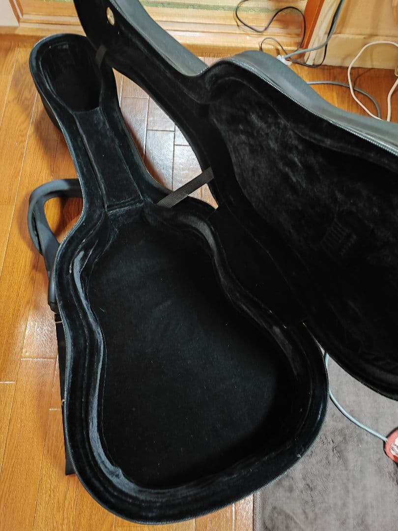 FURCH フォルヒ 　　シトカスプルーストップ　ドレッドノート　アコギ