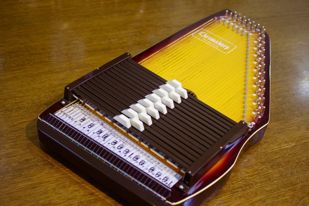 TOKAI GAKKIクロマハープCH-2S（教本、ハードケース付）