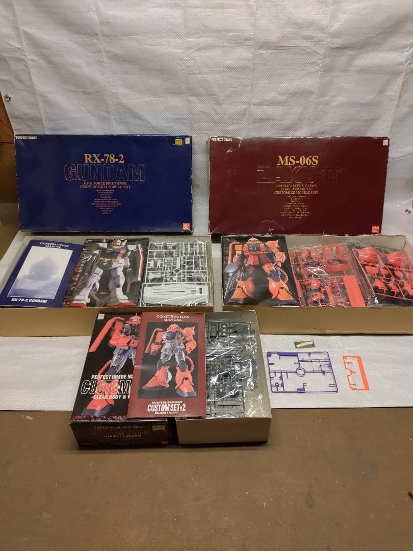 PGパーフェクトグレードRX-78-2 MS-06S プラモデルセット