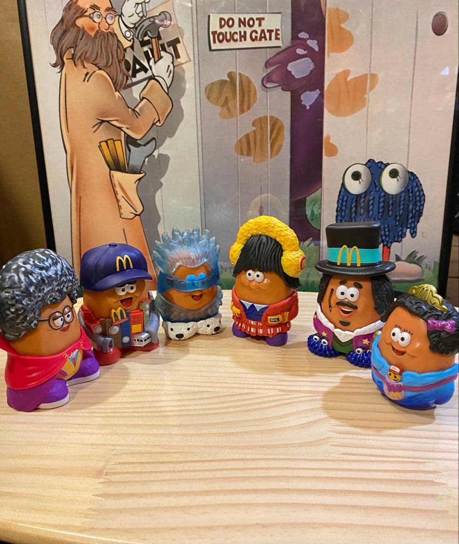 マクドナルド ハッピーミールトイ　カーウィンフロスト ナゲットバディーズ