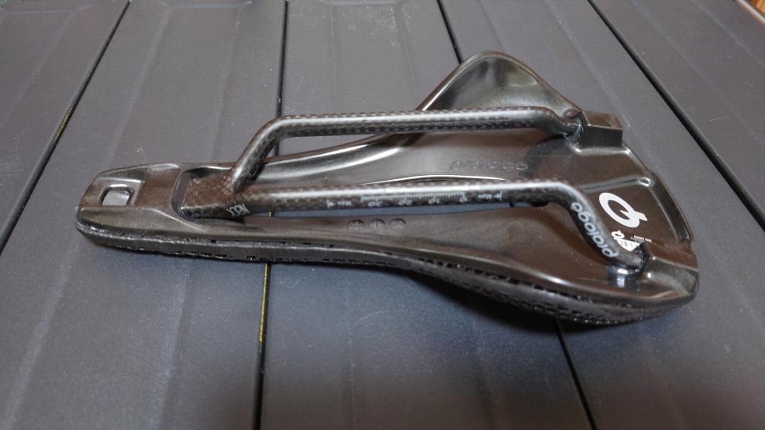 プロロゴ　サドル（Prologo NAGO R4 PAS 3DMSS NACK）