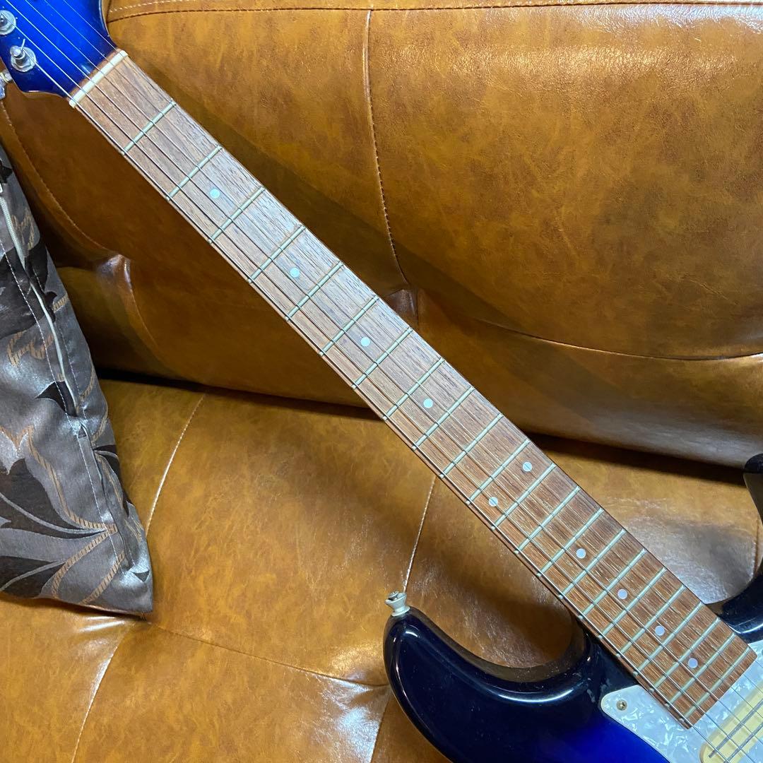 FERNANDES フェルナンデス⭐️エレキギター　ストラトキャスター