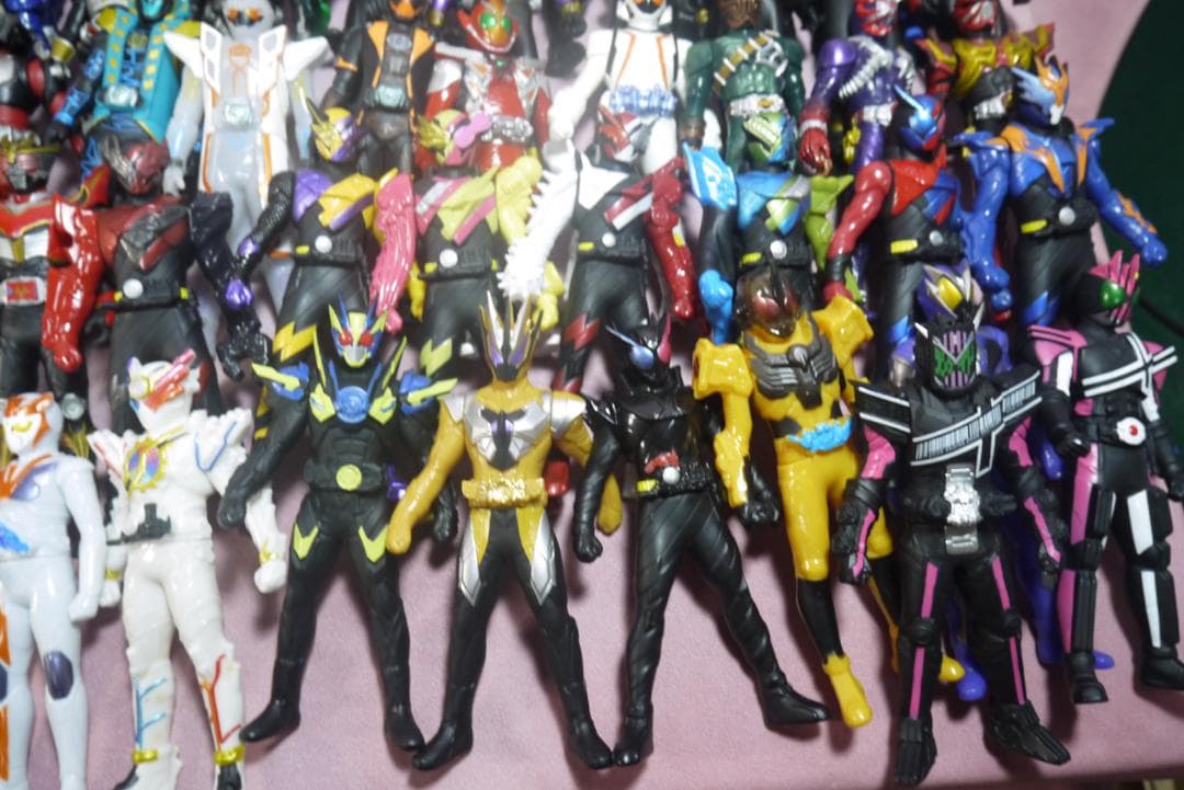 ライダーヒーローシリーズ　レジェンドライダーシリーズ　ソフビ114体