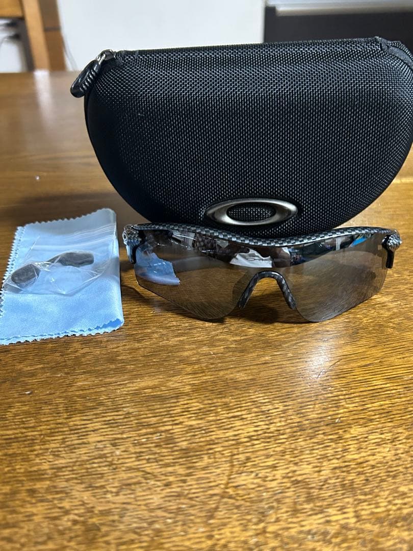 オークリー レーダーロック　サングラス