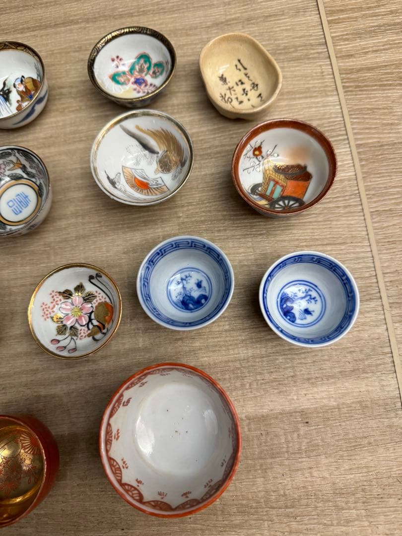 1534  九谷焼　猪口　17客　まとめ売り　時代物