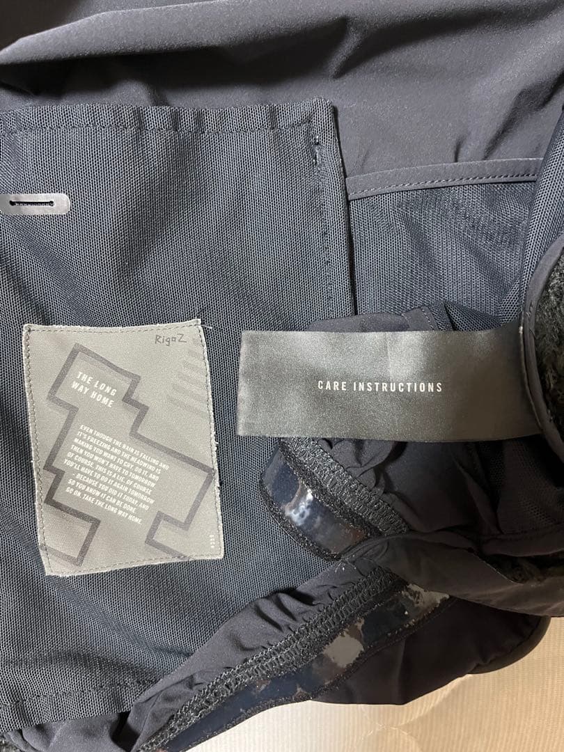 (美品)RaphaラファプロチームインサレーテッドジャケットLブラック