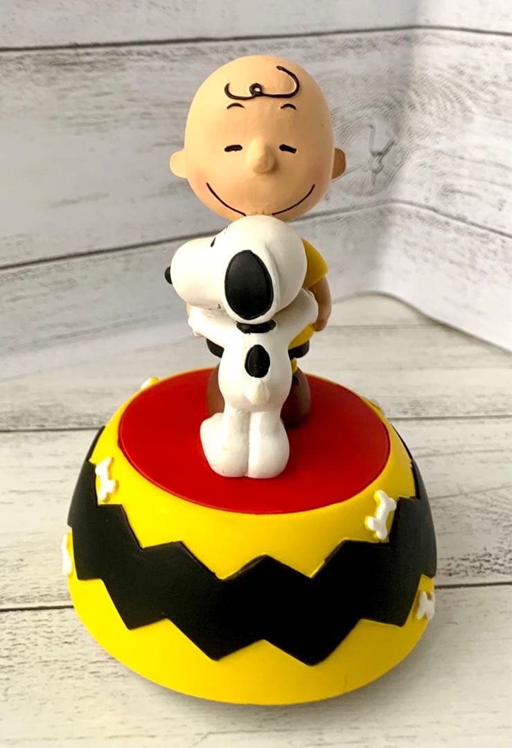 Westland チャーリーブラウン　スヌーピー　オルゴール