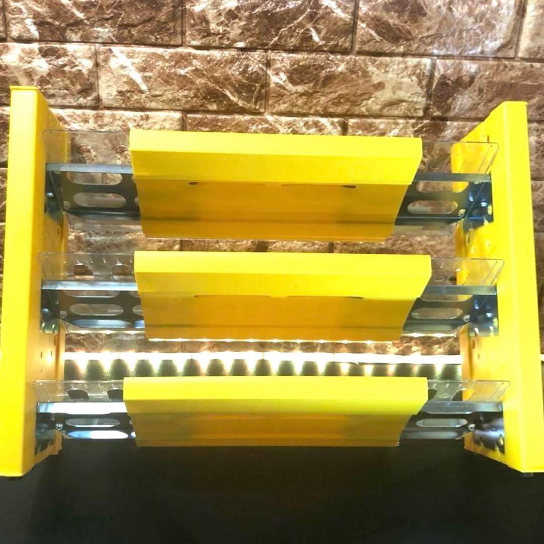 エムアンドエムズ　M&Ms キャンディ　ストアディスプレイ　シェルフ　アメトイ