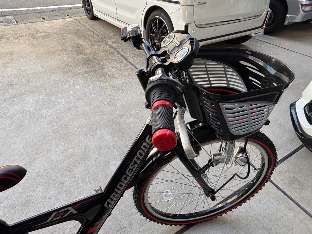 はる　BRIDGESTONE 子供用自転車 24インチ　ブラック／レッド