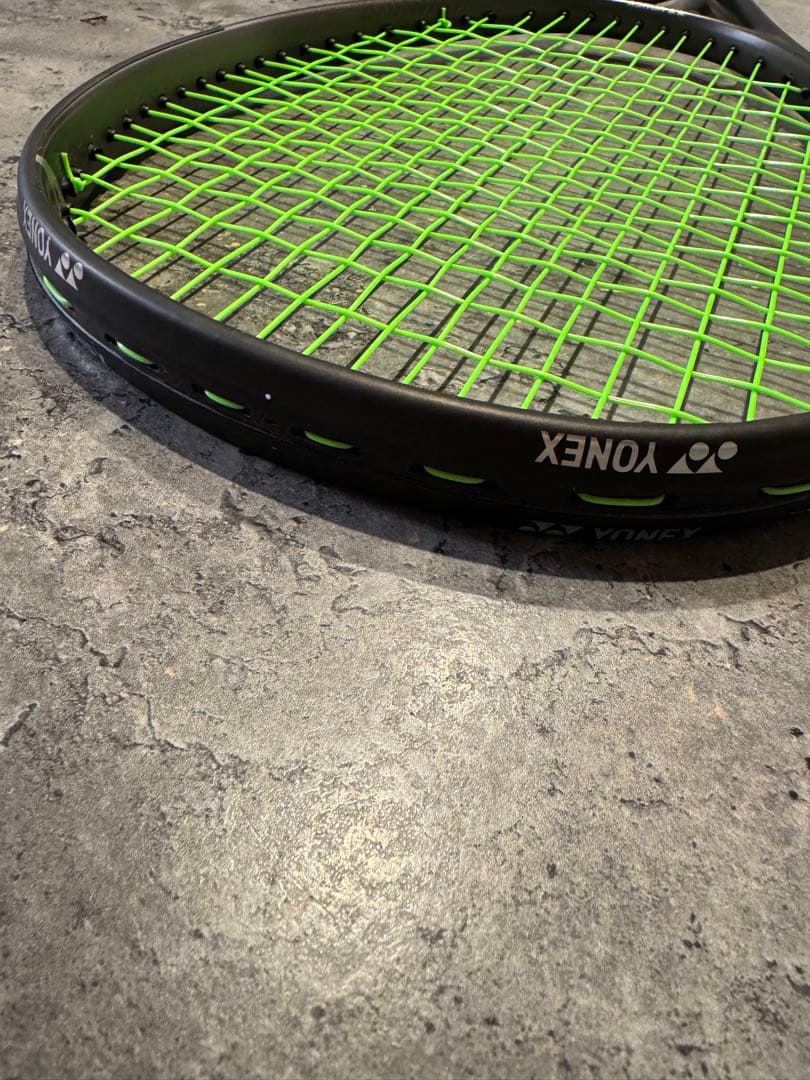 かんかん　美品　YONEX VOLTRAGE 8V 軟式テニスラケット