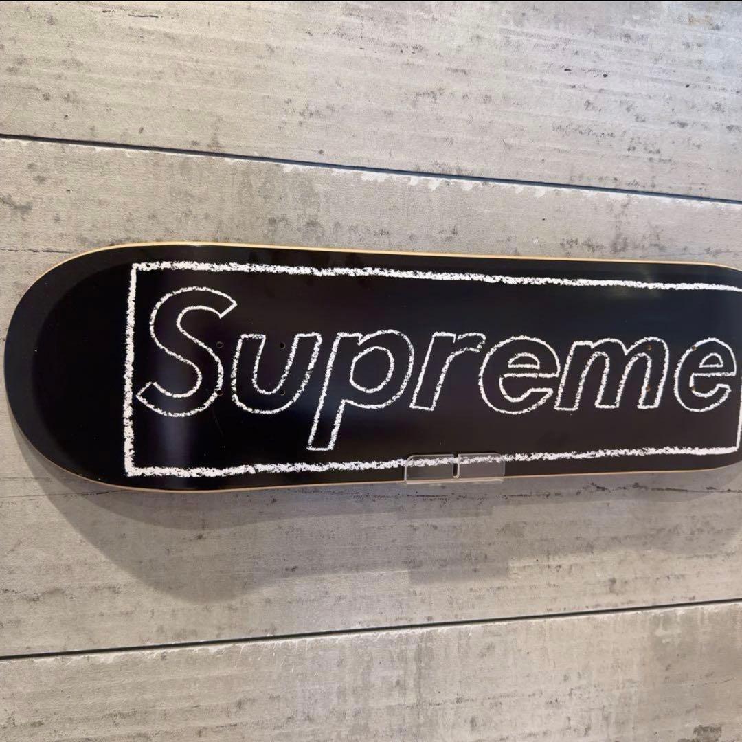 スケートボード KAWS Chalk Logo Skateboard Deck Sup