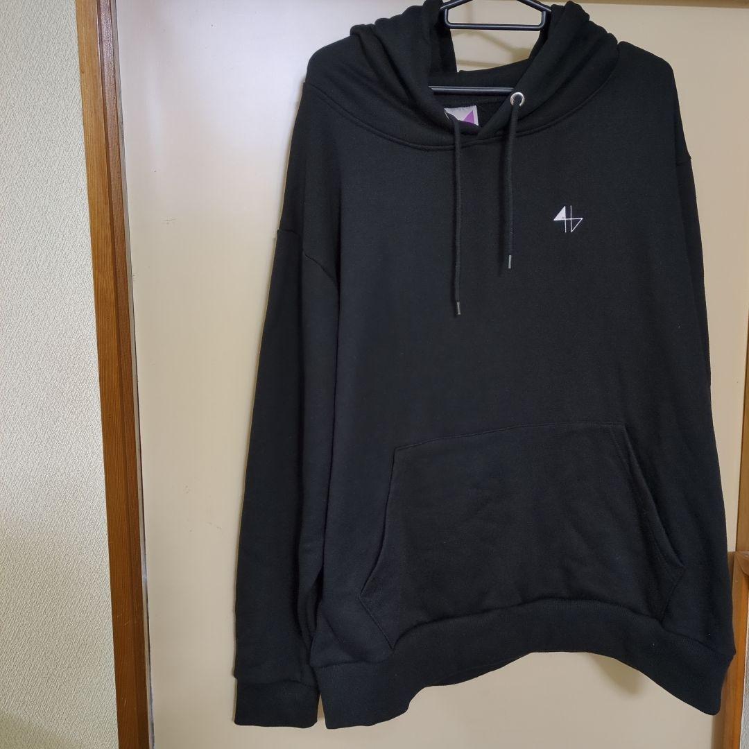 乃木坂46　与田祐希直筆サイン入りパーカー