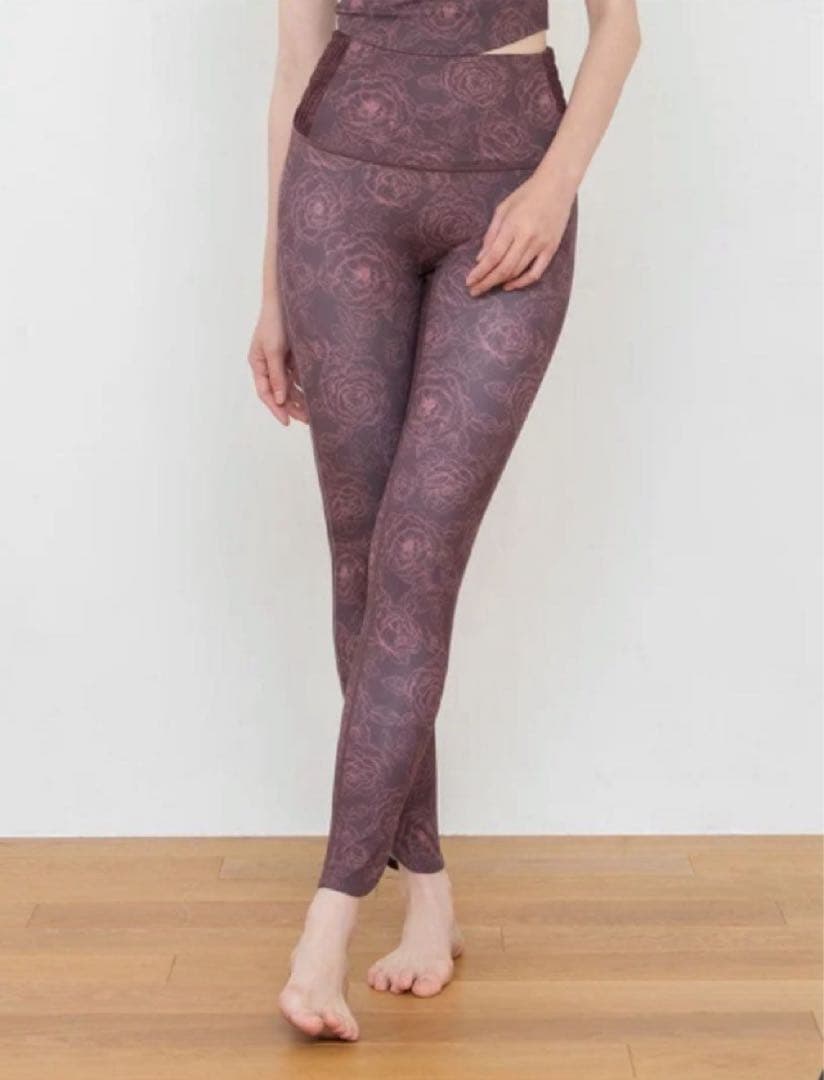 スカーラ sukala フラワートップス＆レギンス セットアップ L/M