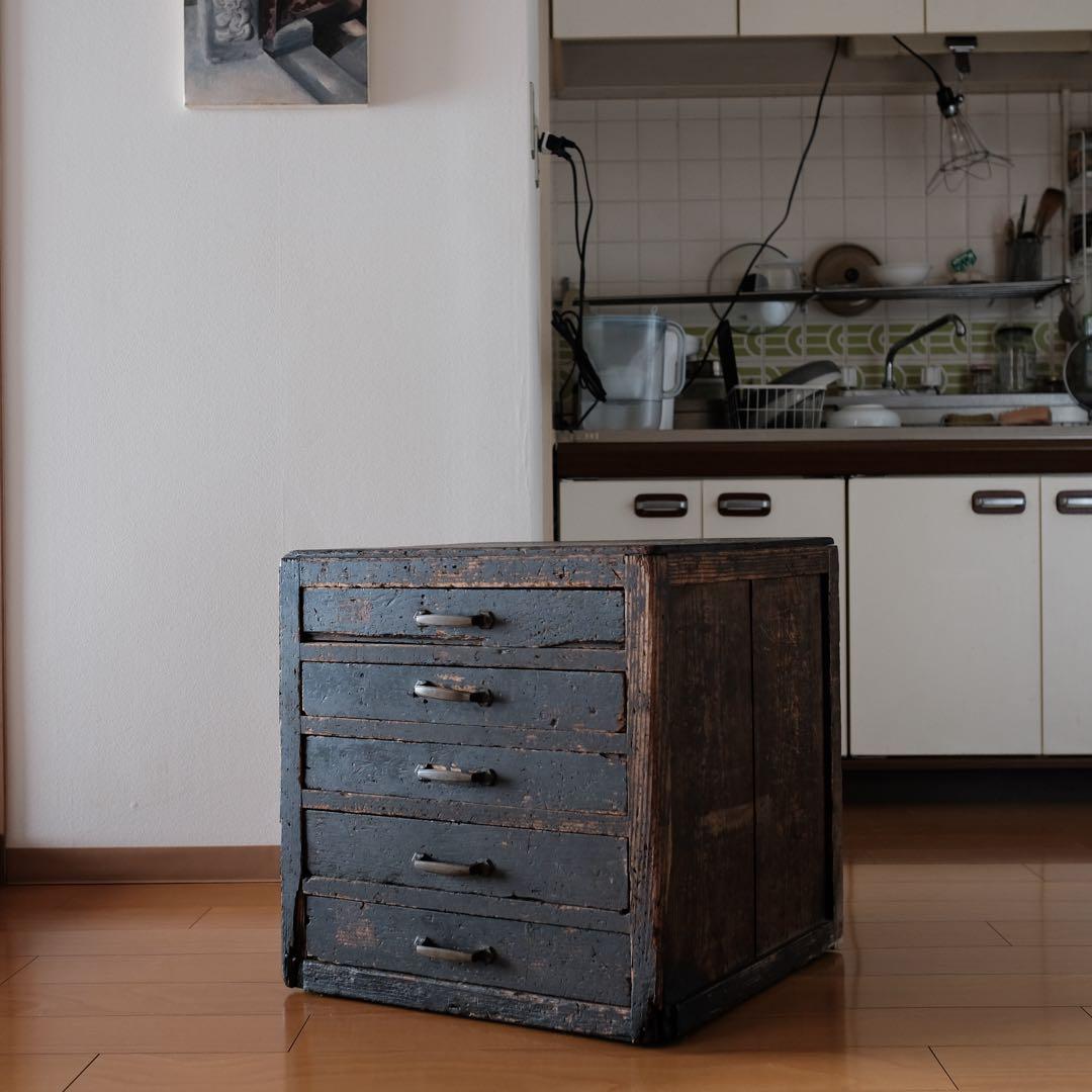 昭和時代の古い木製引き出し家具、大型収納キャビネット