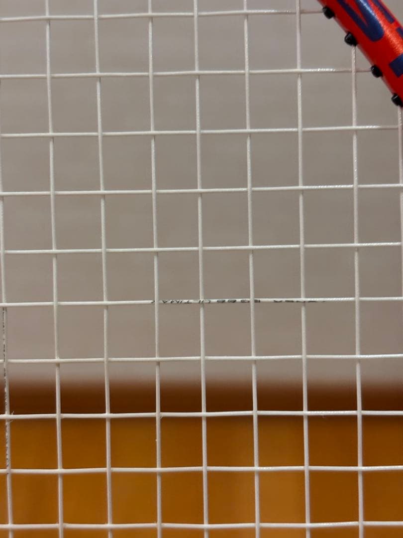 アストロクス77プロ 4U G5 バドミントンラケット 黒/オレンジ