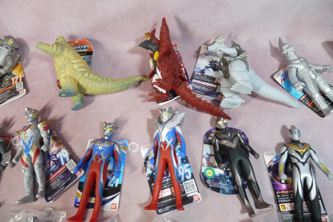 ウルトラヒーローシリーズ500　怪獣シリーズ500　タグ付きソフビ　40体セット