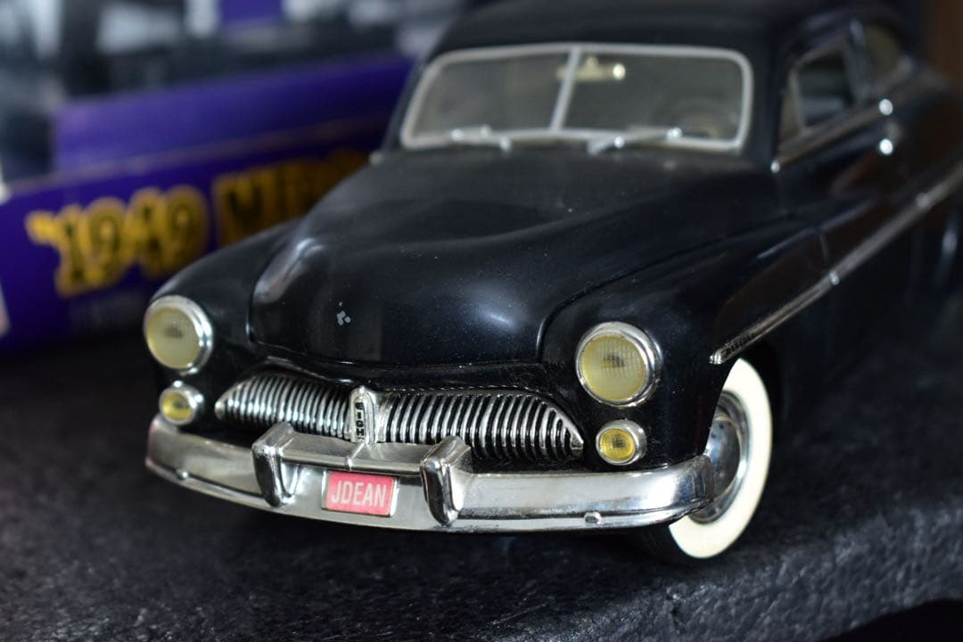 1/18 ERTL ジェームスディーン マーキュリー クーペ 理由なき反抗