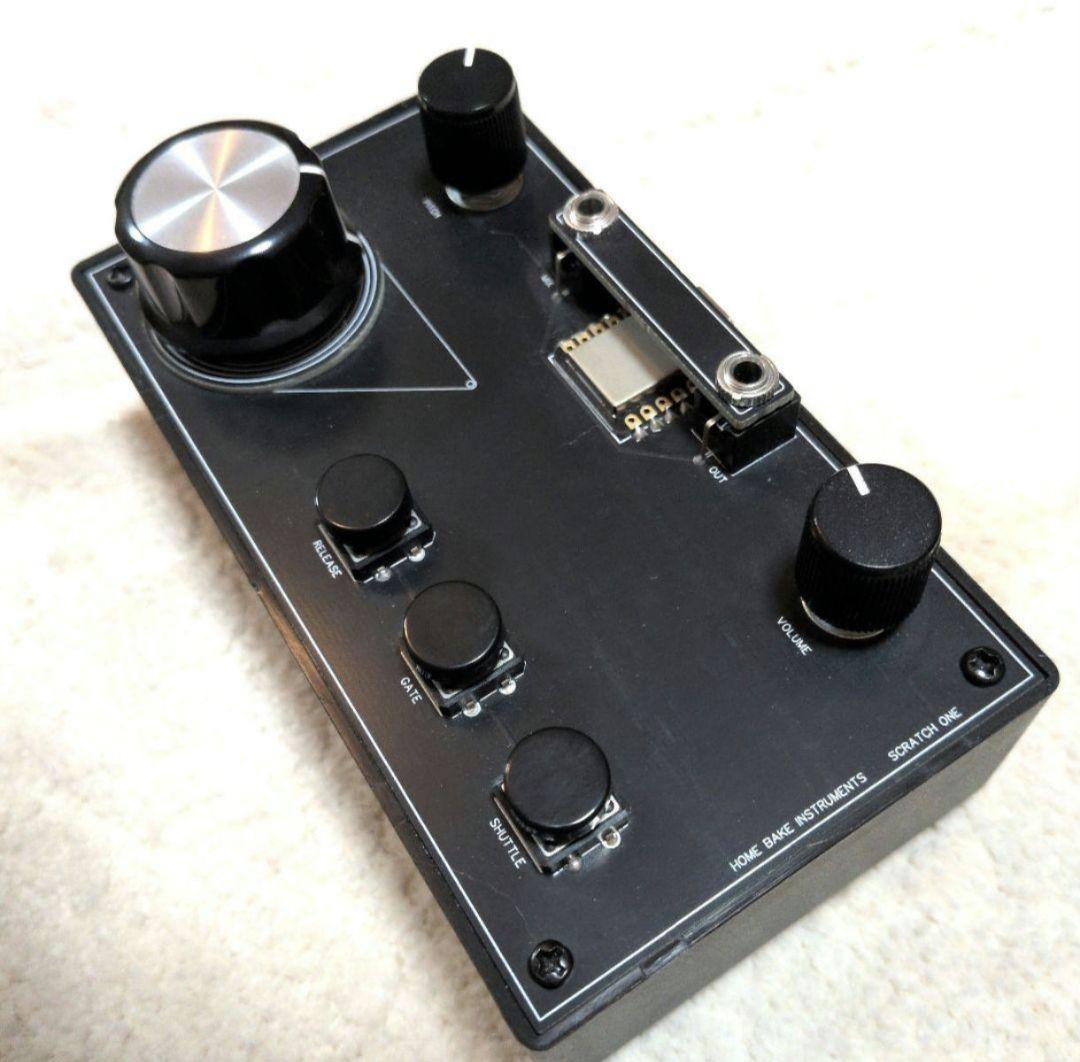  BAKE INSTRUMENTS　SCRATCH ONE シンセサイザ