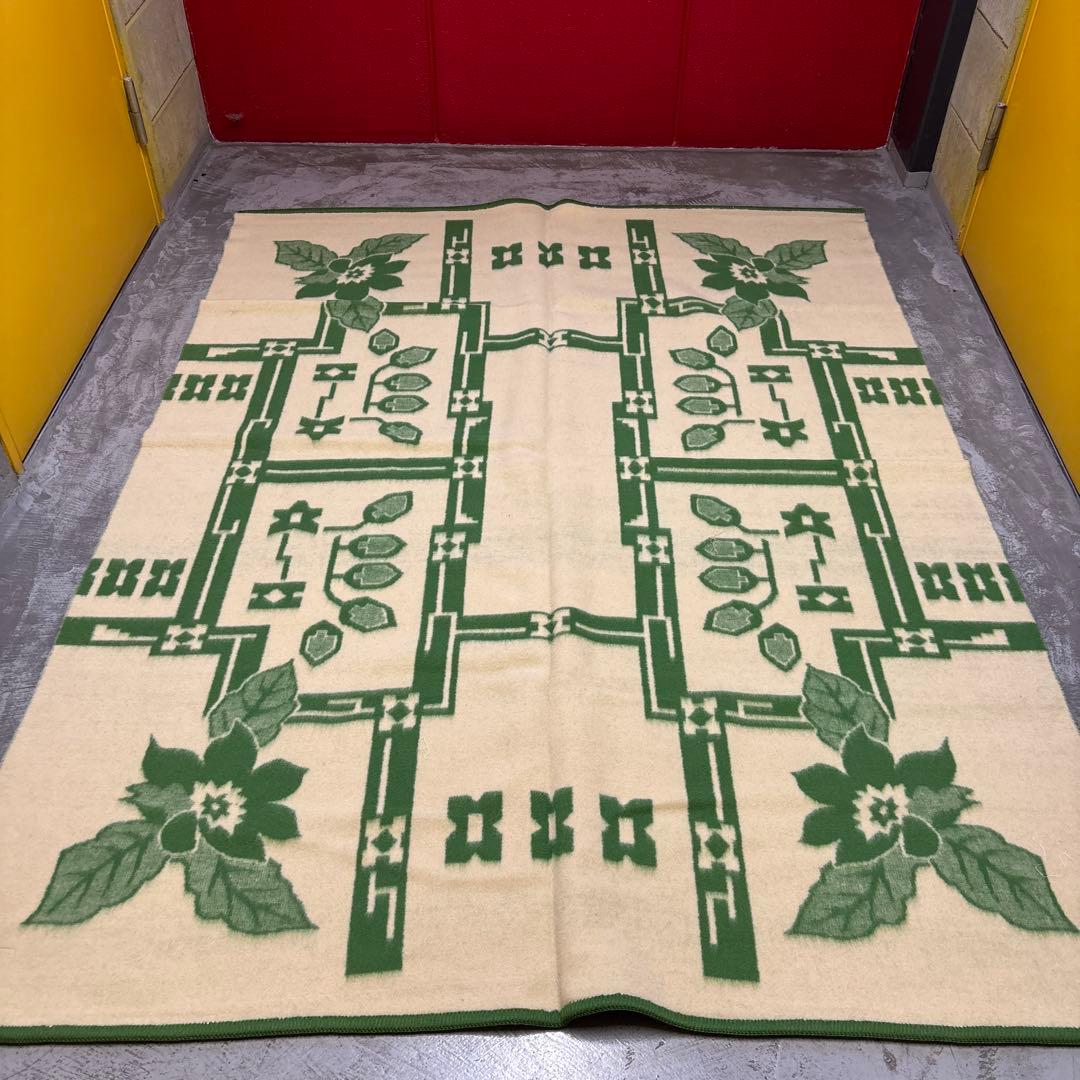 未使用品　80s アクリル100% 昭和レトロ　ニッケ毛布　186×141
