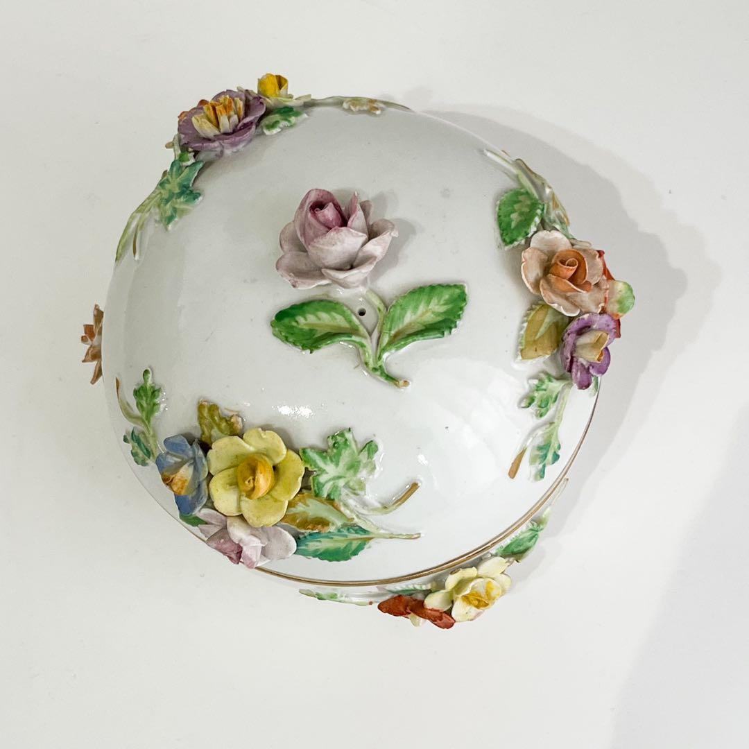 ドレスデン　アップリケ花文蓋物