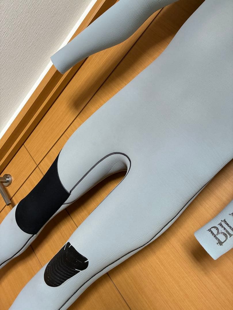 Billabong 3-4mm 希少 裏起毛 ウェットスーツ