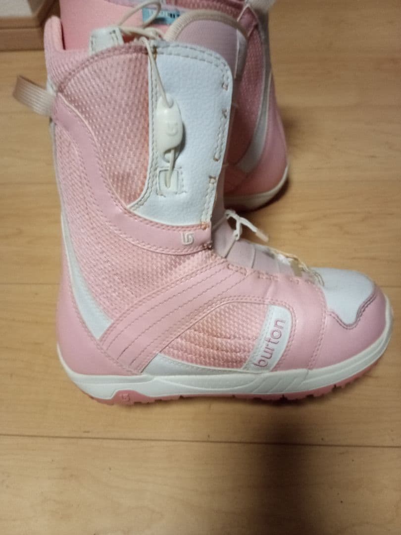スノーボード　ブーツ　　ピンク×ホワイト　レディース　23cm