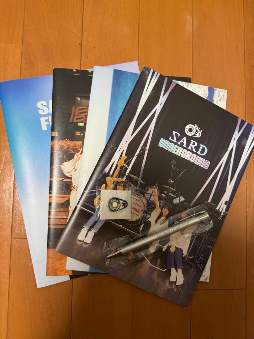 SARD UNDERGROUND ファンクラブ会報　バッジ　ボールペン