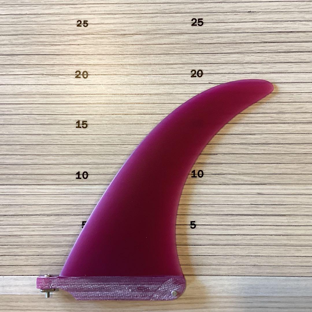 新品未使用シングルフィン7.5インチ　ボルドー、 スクリュー付き