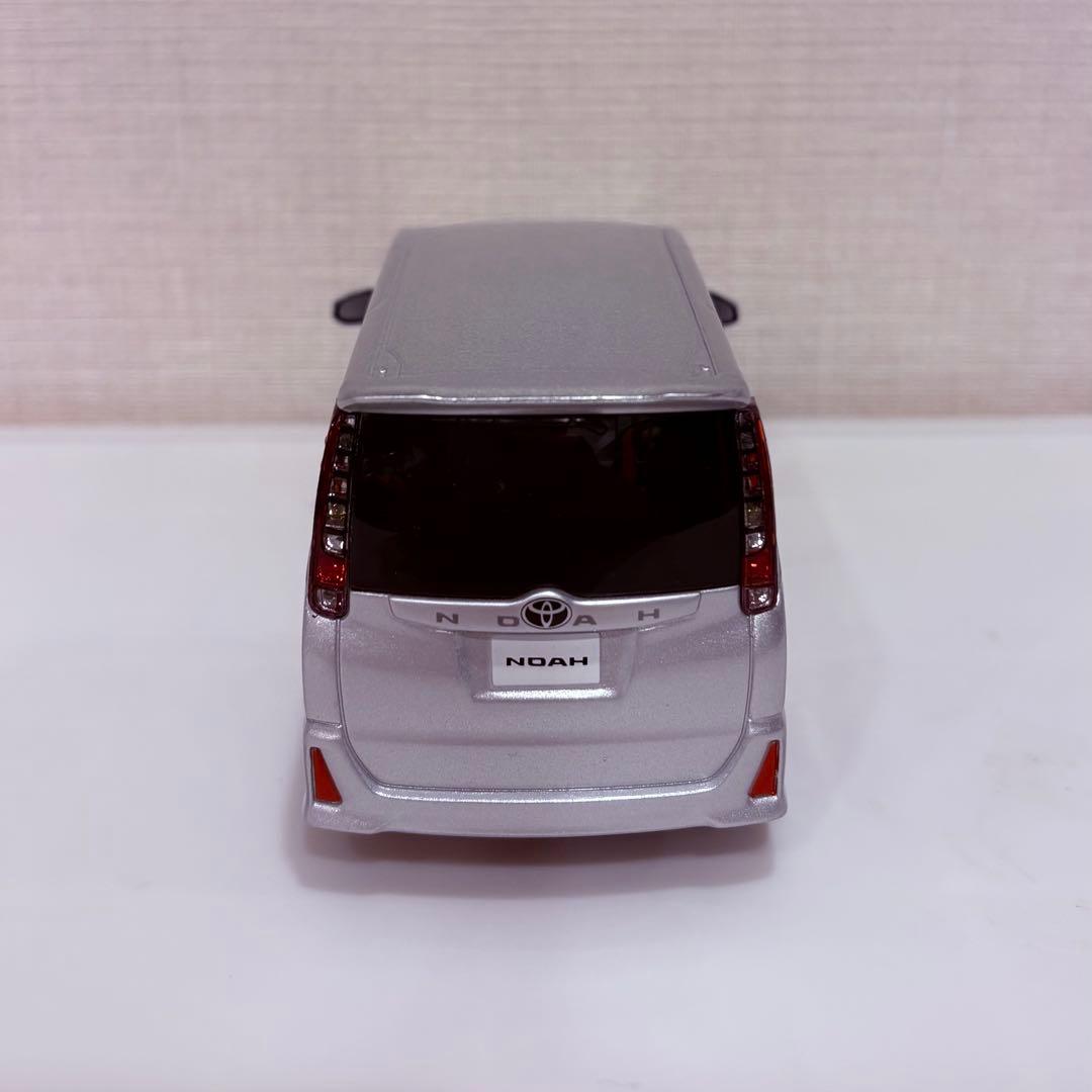 非売品✨トヨタノア✨店頭展示用✨シルバー