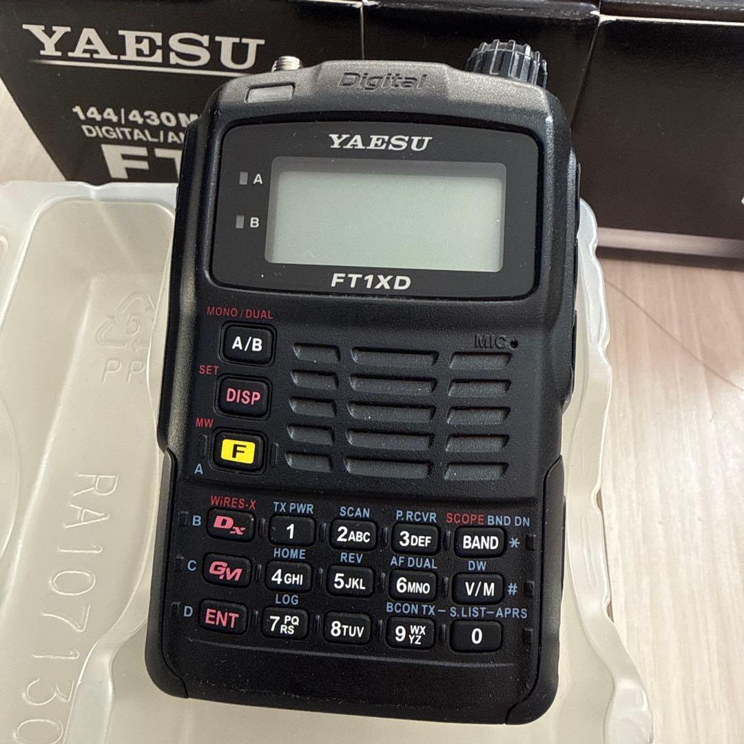 YAESU FT1XD トランシーバー 144/430MHz
