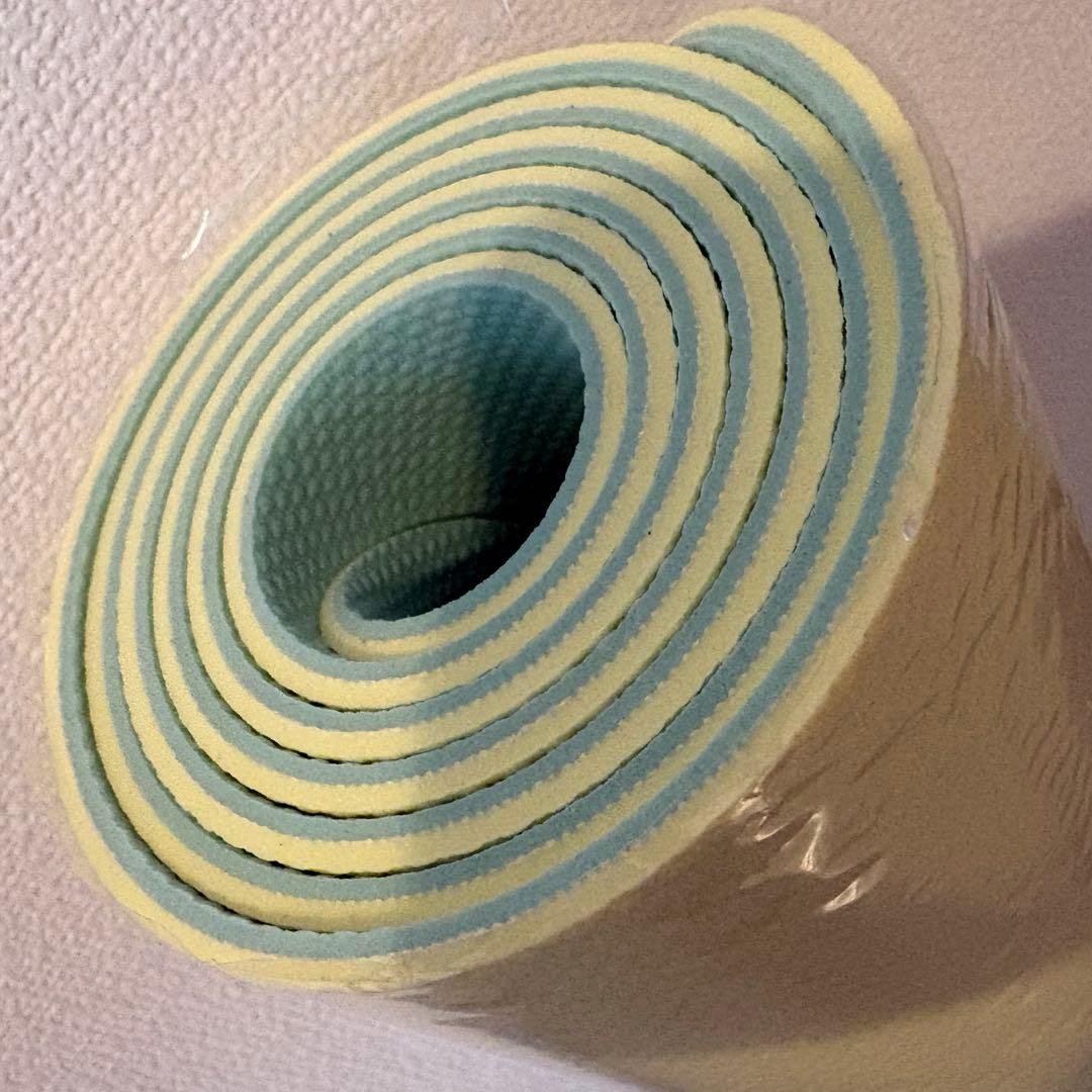 【新品】LAVAヨガマットリバーシブル⭐︎SUKALAヨガマット⭐︎レモンライム