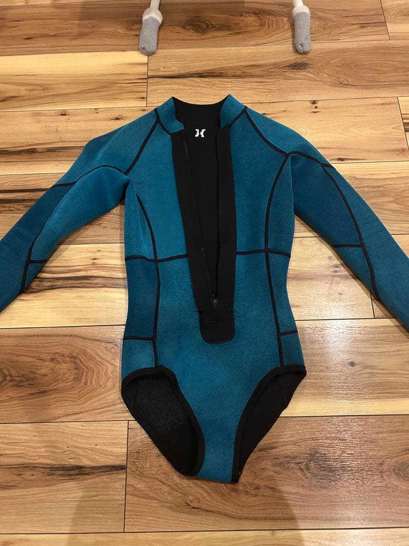 Hurley ロングスリーブウェットスーツ　 早い者勝ち❣️M size
