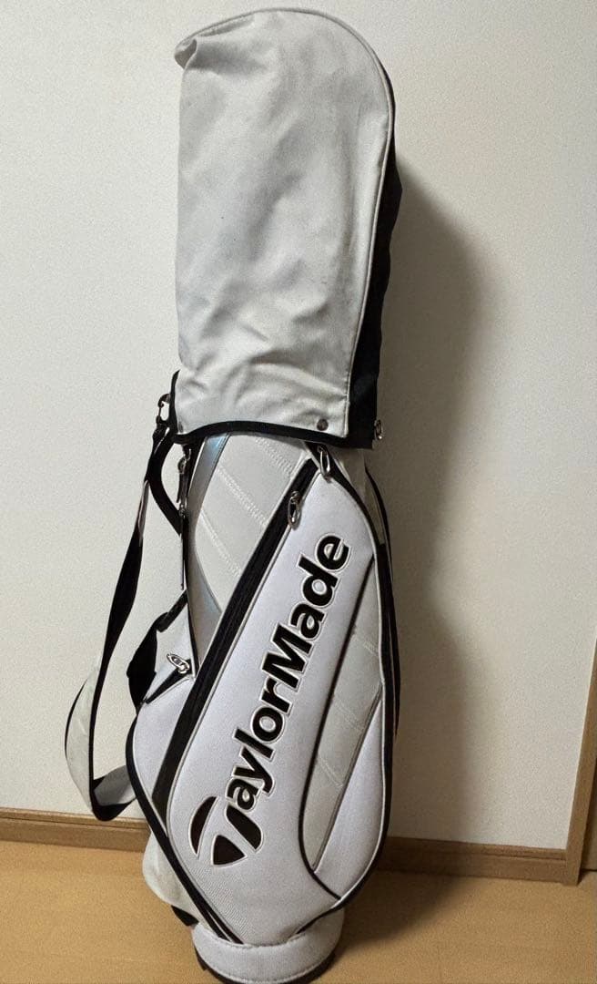 セール⭐️TaylorMade ゴルフバッグ・キャディバッグ
