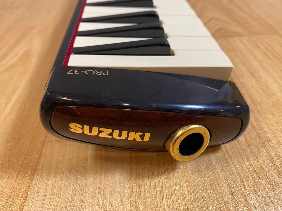 SUZUKI スズキ 鍵盤ハーモニカ PRO-37 v2