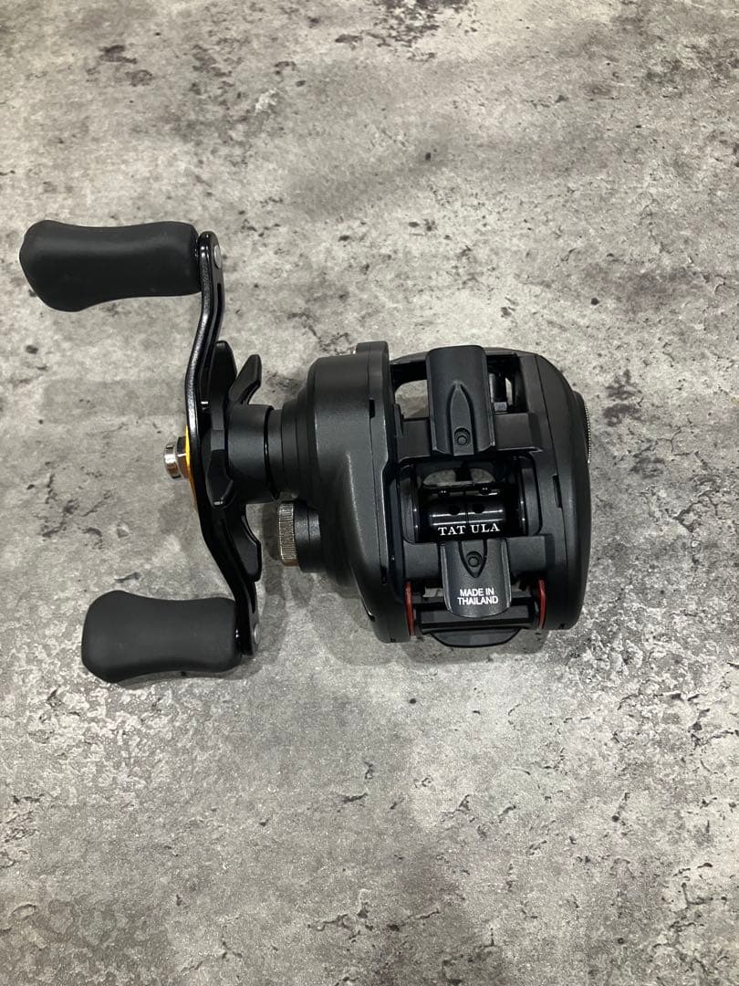 TATULA TW 100H ベイトリール　右ハンドル