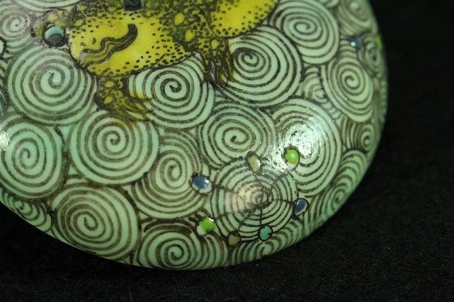 中国美術 色絵 渦蛙紋 香合 古美術 唐物(K-YC536)