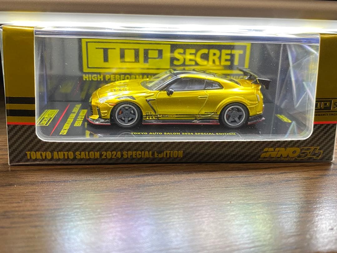 TOP SECRET Nissan GT-R ミニカー ゴールド