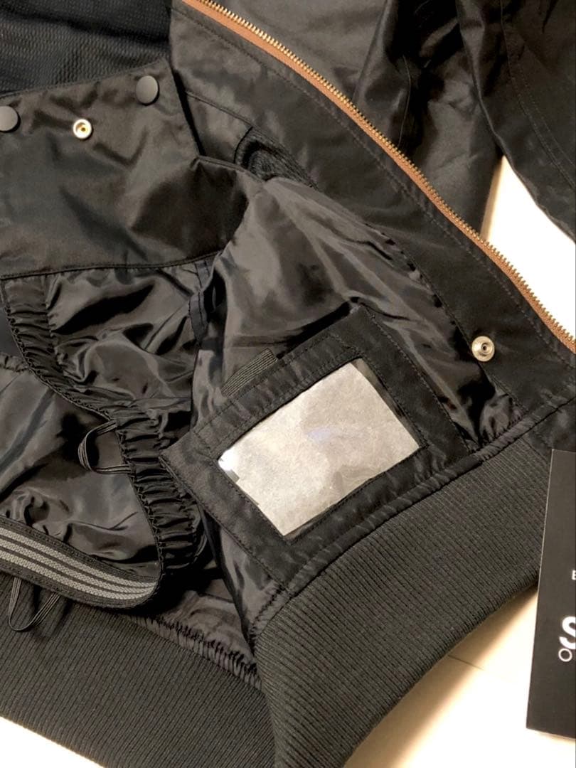 SCAPE スノボーウエアー　フード付き　黒