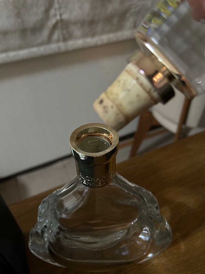 HENNESSY ヘネシー　バカラ 空瓶　化粧箱付き