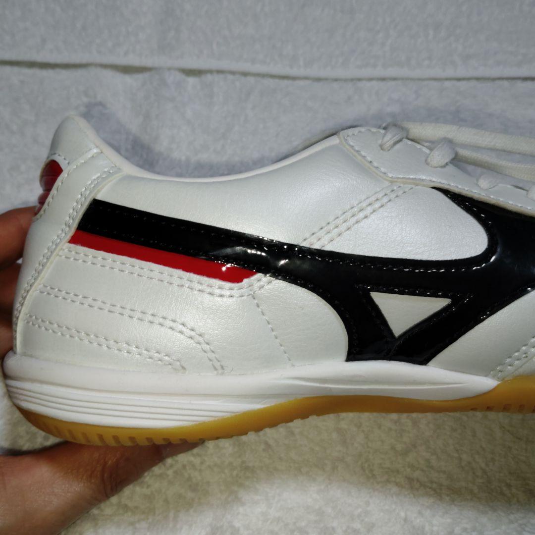 ミズノ　フットサルシューズ 　モレリア 　インドア　サイズ24.5