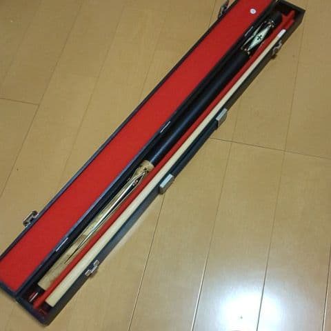 ビリヤードキュー・ケース付き